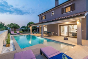 Villa Roma near Pula for 6 people with private pool